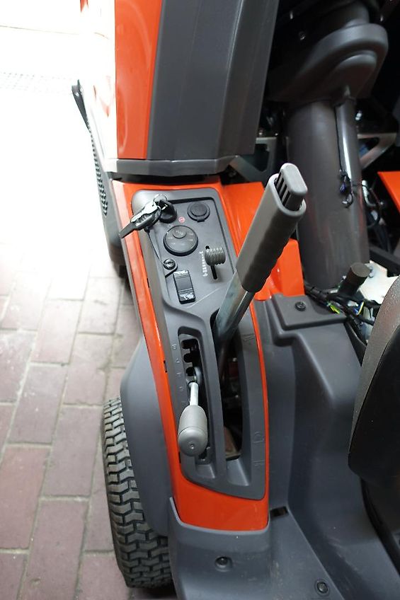 Husqvarna Rider RC320 Ts AWD