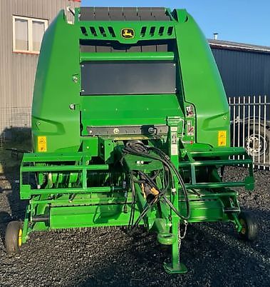 John Deere V451M