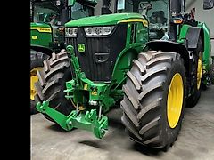 John Deere 7R 330
