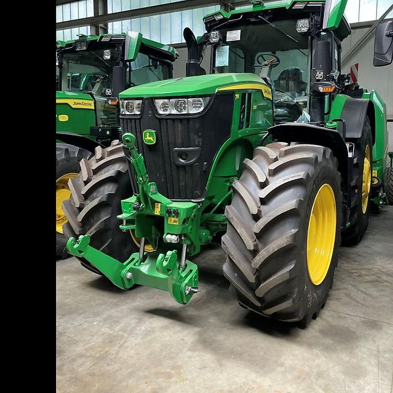 John Deere 7R 330
