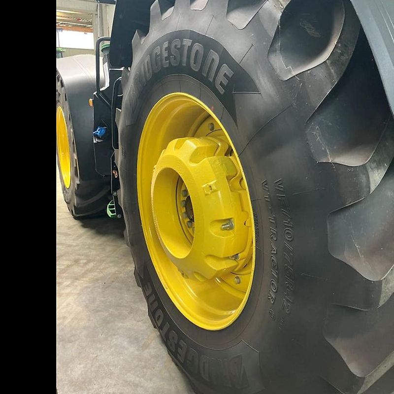 John Deere 7R 330