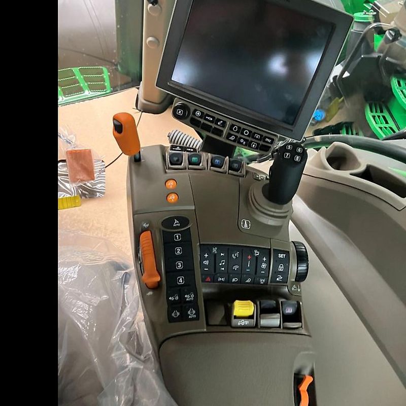 John Deere 7R 330