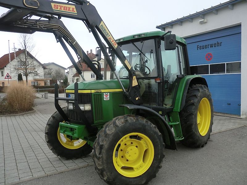 John Deere 6110