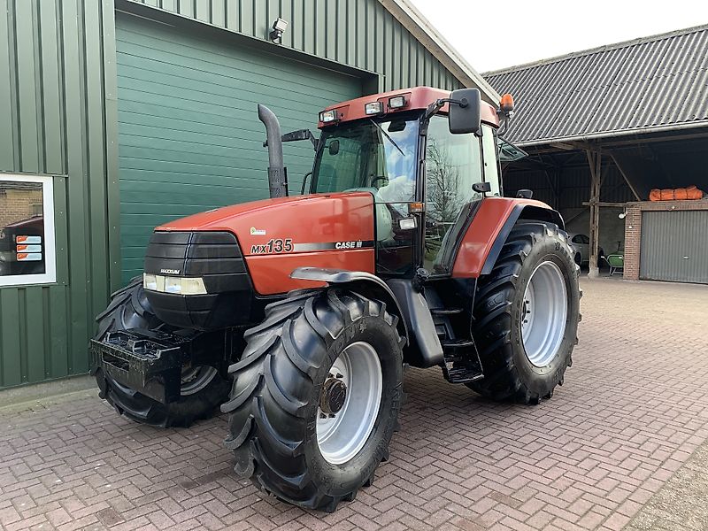 Case IH Maxxum MX 135