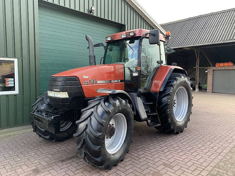 Case IH Maxxum MX 135