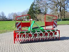 Bütje Drillmaschine/Schlitzmaster/ Schlitzdrille BSD 3000 ohne Saatkasten