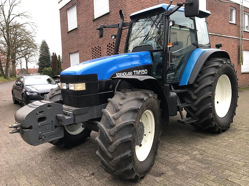 New Holland TM 150