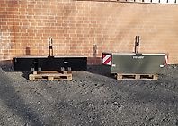 Eigenbau Frontgewicht 300kg Transportbox Unterfahrschutz Eigenbau Frontgewicht 300kg Transportbox Unterfahrschutz