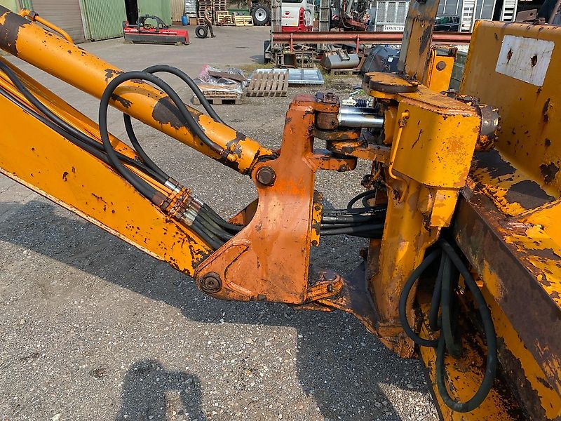 Schaeff Heckbagger HT 12