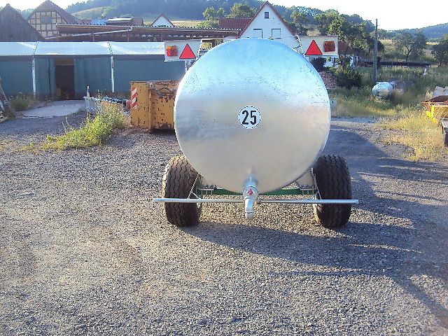 AGRITECH Wasserfass Wasserwagen 6000 Liter verzinkt