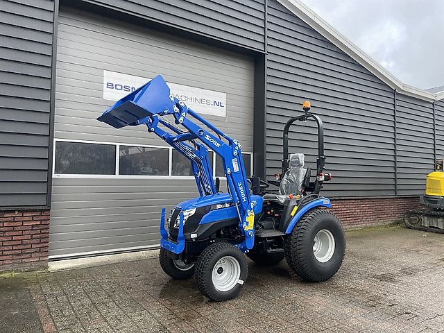 Solis 26 HST minitractor NIEUW met frontlader €245 LEASE