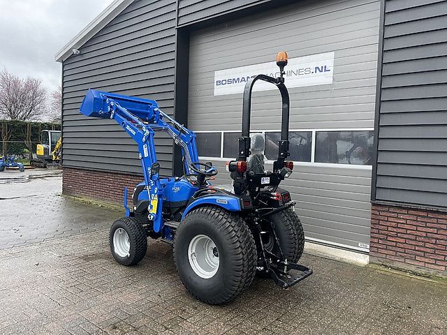 Solis 26 HST minitractor NIEUW met frontlader €245 LEASE