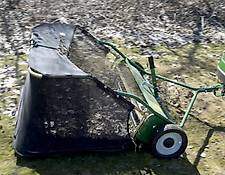 MD Kellfri Laubkehrmaschine GUB105