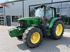 John Deere 6320