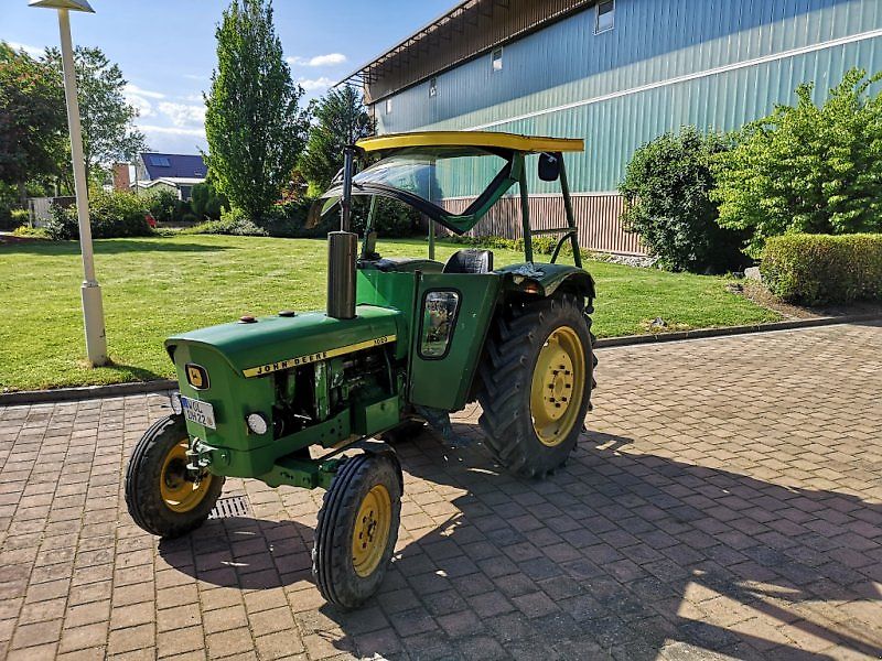 John Deere 1020