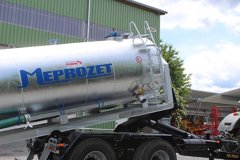 Meprozet Multilift Hakenlift-Güllefass 14000l Agritechnica
