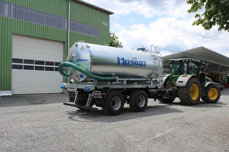 Meprozet Multilift Hakenlift-Güllefass 14000l Agritechnica