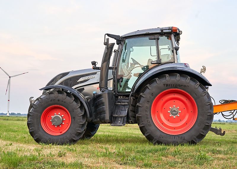 Valtra T174