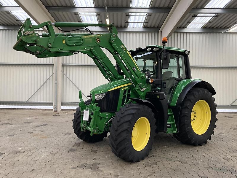 John Deere 6120M