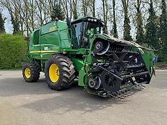 John Deere T560