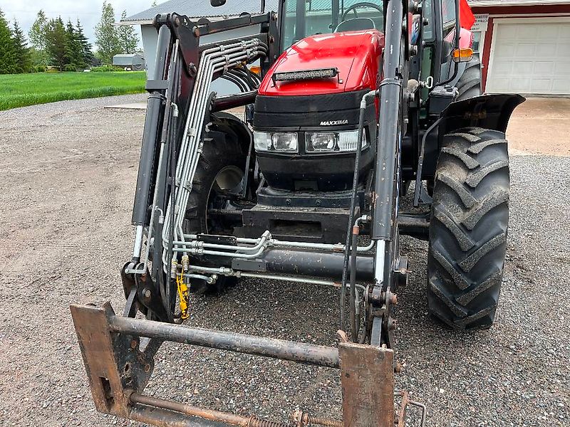 Case IH JX 95-4+ isme etukuormain