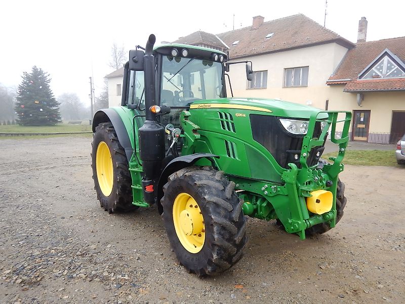 John Deere 6135M