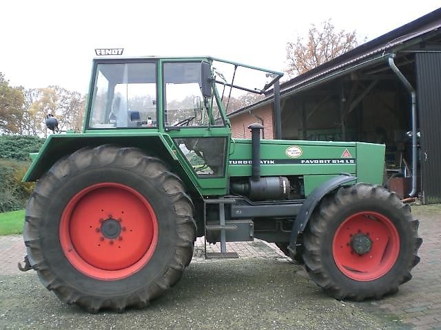 Fendt Favorit 614 LS