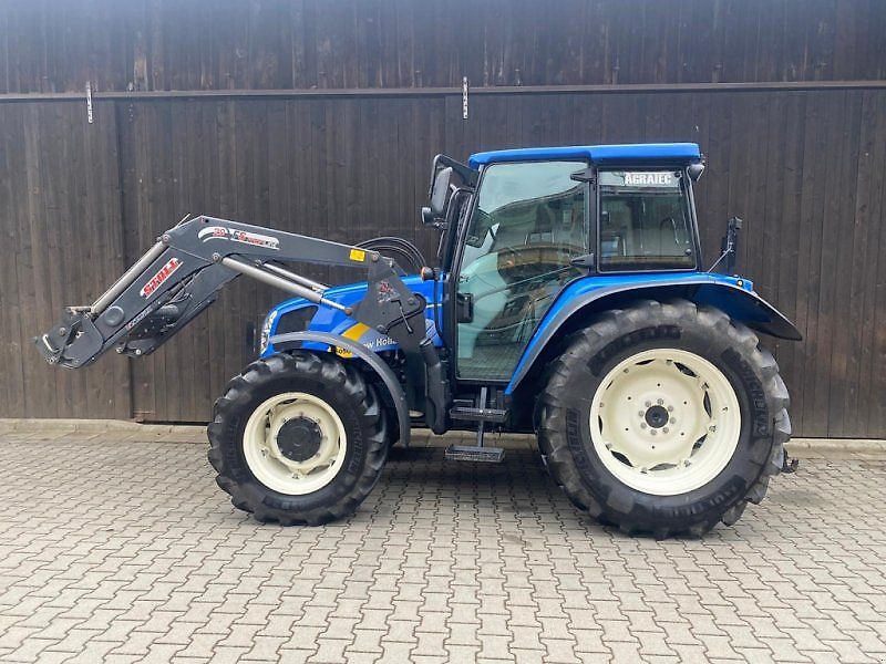 New Holland T5050