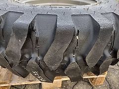 Mitas Reifen 15.5-25 Rad vom Atlas AR95