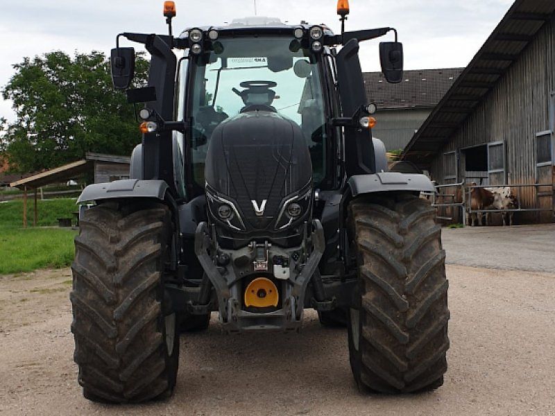 Valtra T214D