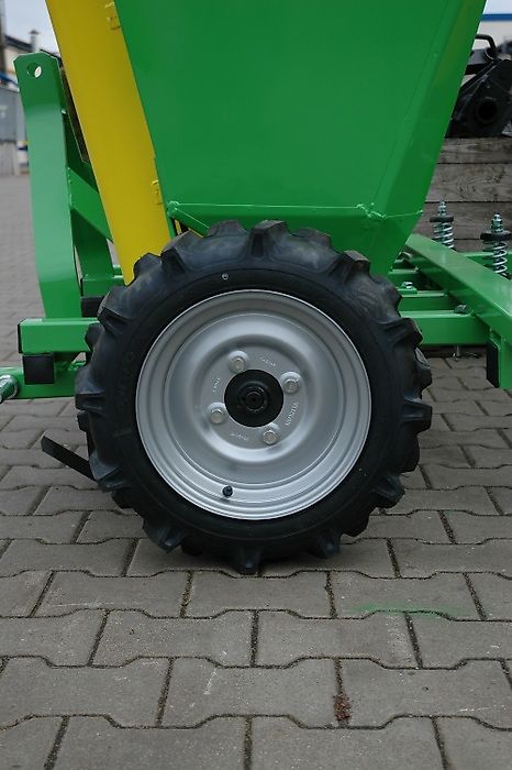 VEMAC Bomet Kartoffellegemaschine Kartoffelpflanzmaschine 2-reihig NEU