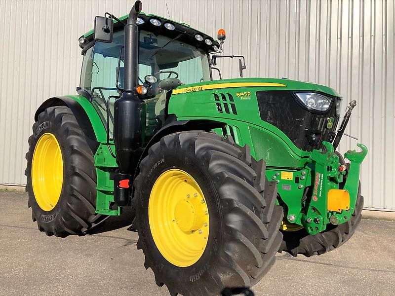 John Deere 6145R