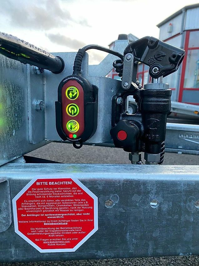 Böckmann DK-AL 3218/30 P 3000 kg Dreiseitenkipper Kipper