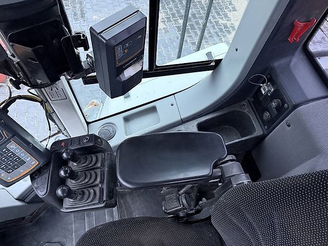 Liebherr L 550 XPower