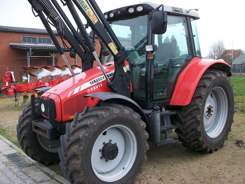 Massey Ferguson 5455