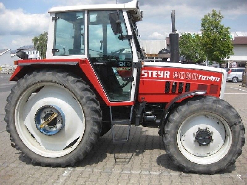 Steyr 8090