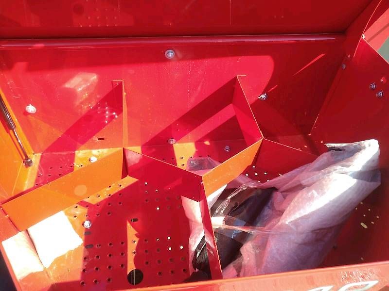 Massey Ferguson 1840