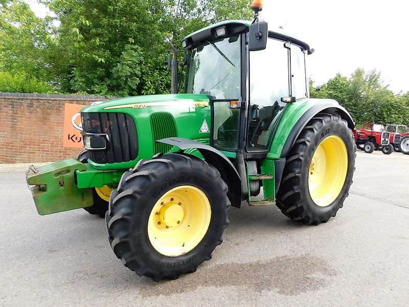 John Deere 6320