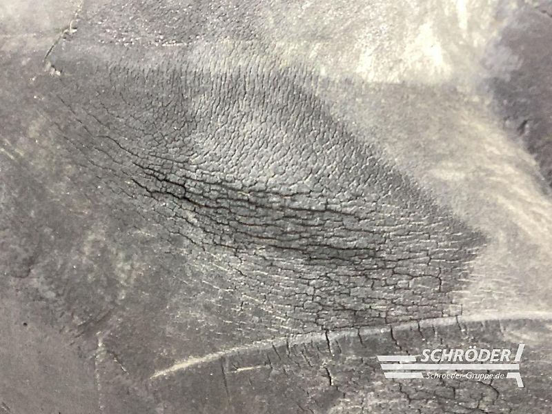 Pirelli 2 ZWILLINGSRÄDER 520/70 R38