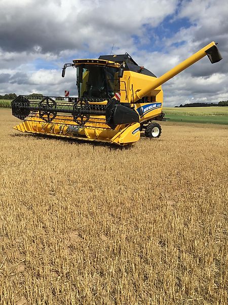 New Holland TC 5.90