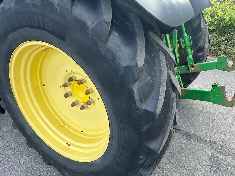 John Deere 6125R