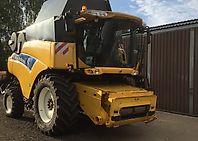 New Holland CR 9090 New Holland CR 9090