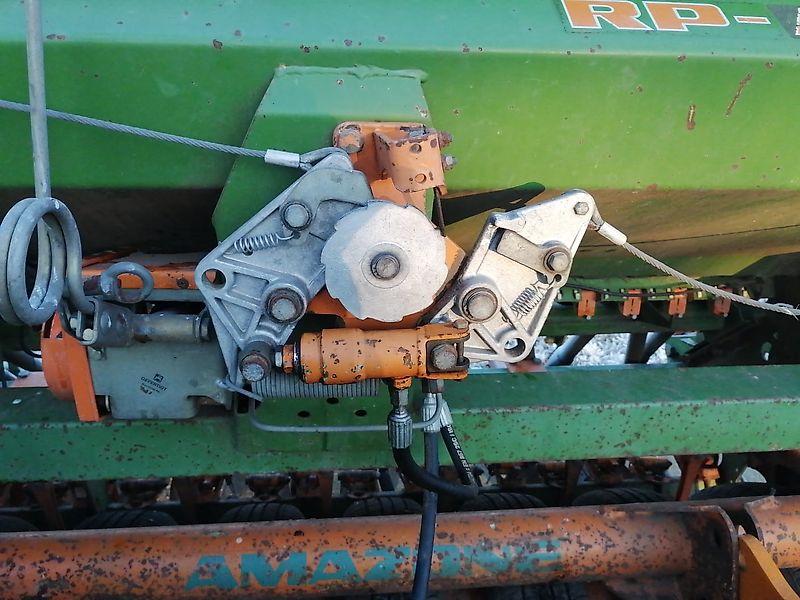 Amazone Amazone RP-AD302 Drill-Star mit 24 Rollscharen Exaktstrigel Opional mit Amazone RE301 Rüttelegge