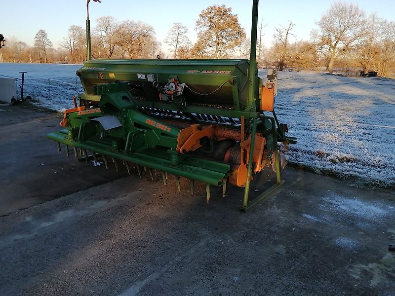 Amazone Amazone RP-AD302 Drill-Star mit 24 Rollscharen Exaktstrigel Opional mit Amazone RE301 Rüttelegge