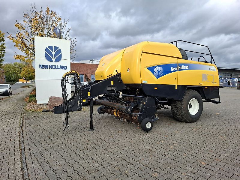 New Holland BB 9070