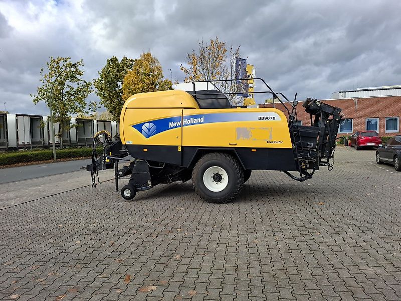 New Holland BB 9070