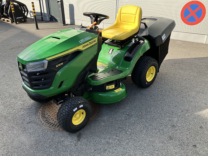 John Deere X 147R
