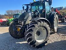 Valtra N 174D mit Rüfa traktorpool Angebot