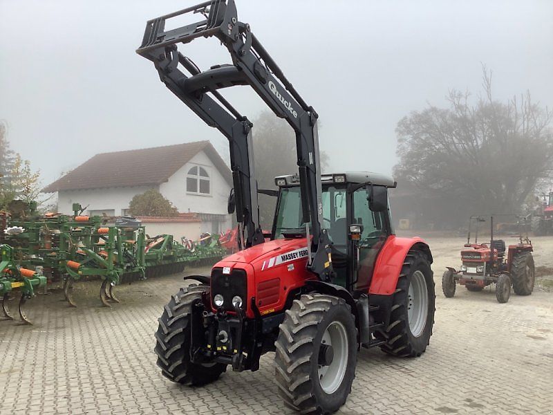 Massey Ferguson 5465