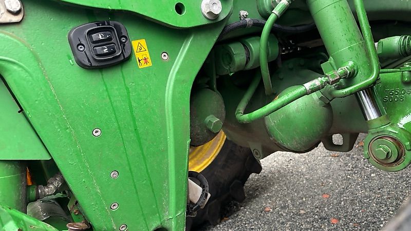 John Deere 6230 R